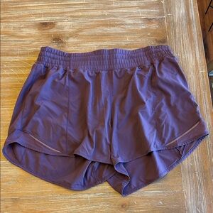 Lululemon Hotty Hot High Rise Lined Shorts 4”